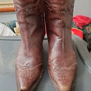 8B brown Brazilian made Charlie Horse calf Boots